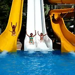 Grand Zaman Garden Szálloda