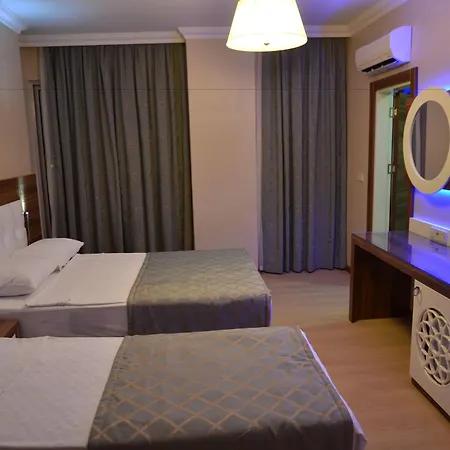 호텔 Grand Zaman Garden 4*