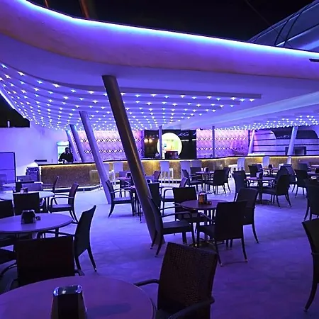 Hotel Grand Zaman Garden 4*
