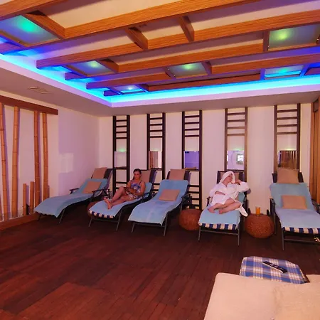 Grand Zaman Garden 4*