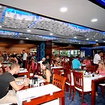 Hotel Grand Zaman Garden 4*
