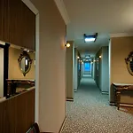 Hotel Grand Zaman Garden
