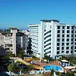 Hotel Grand Zaman Garden