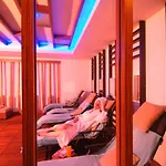 Hotel Grand Zaman Garden