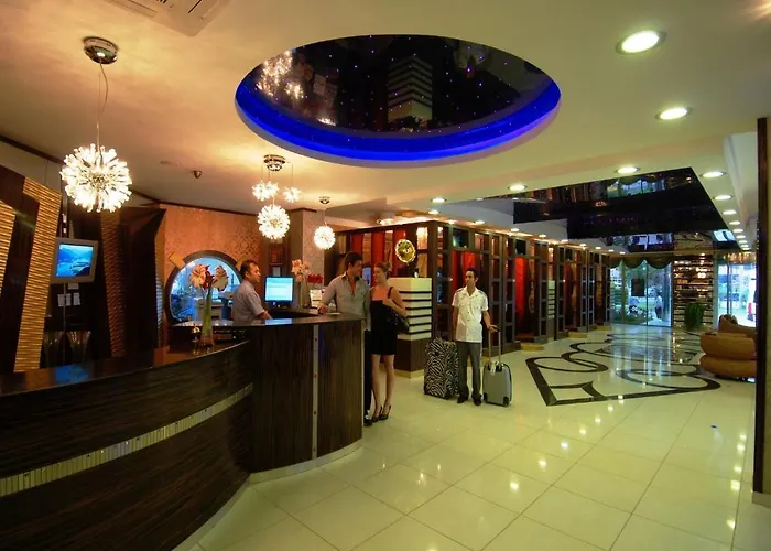 Grand Zaman Garden 酒店