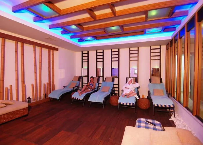 Grand Zaman Garden 酒店 阿拉尼亚